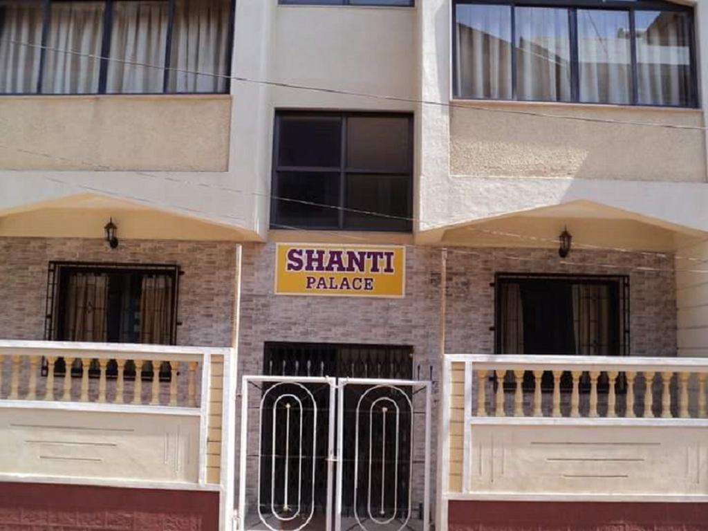 Hotel Shanti Palace Mahābaleshwar Extérieur photo